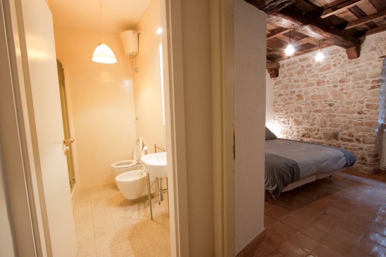 Lelive Bed And Breakfast Sermoneta Kültér fotó