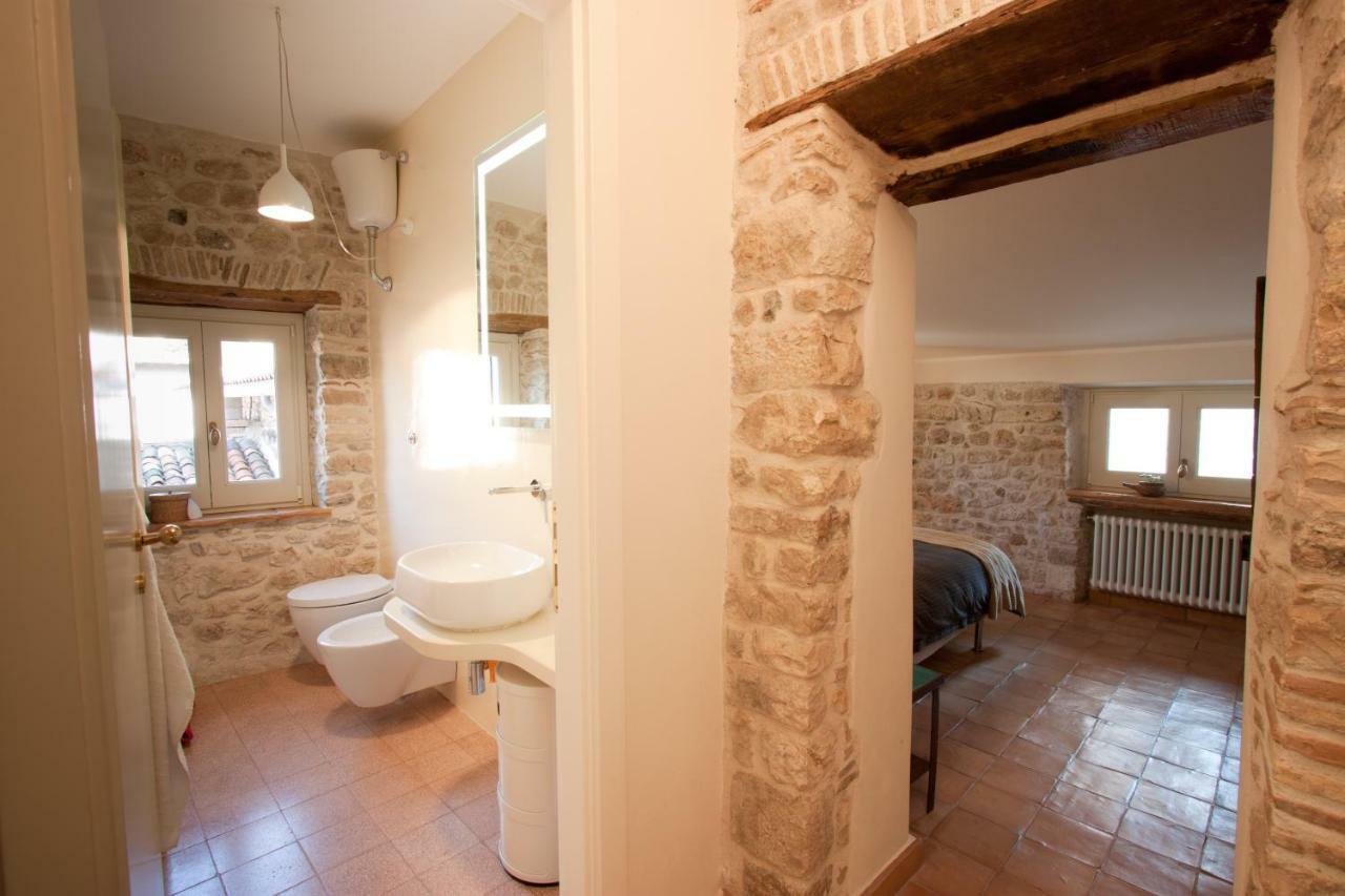 Lelive Bed And Breakfast Sermoneta Kültér fotó