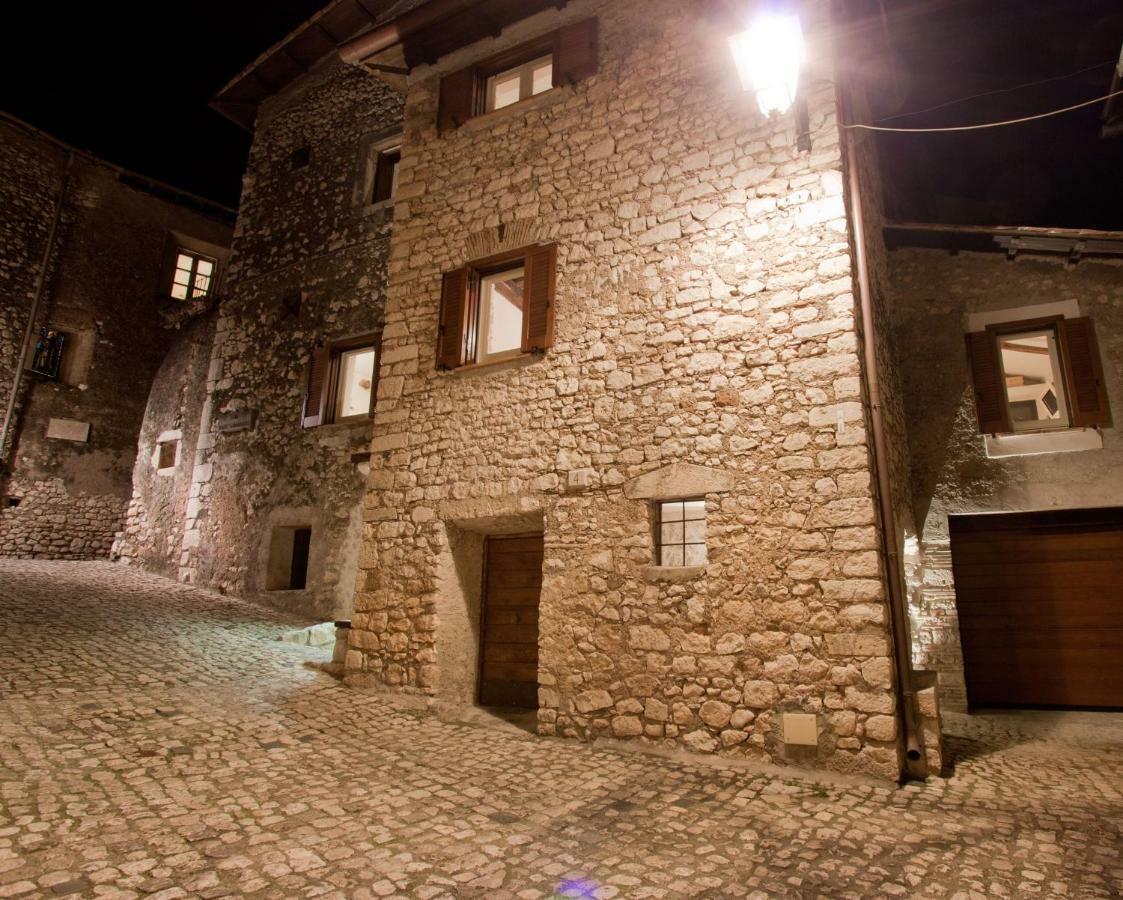 Lelive Bed And Breakfast Sermoneta Kültér fotó