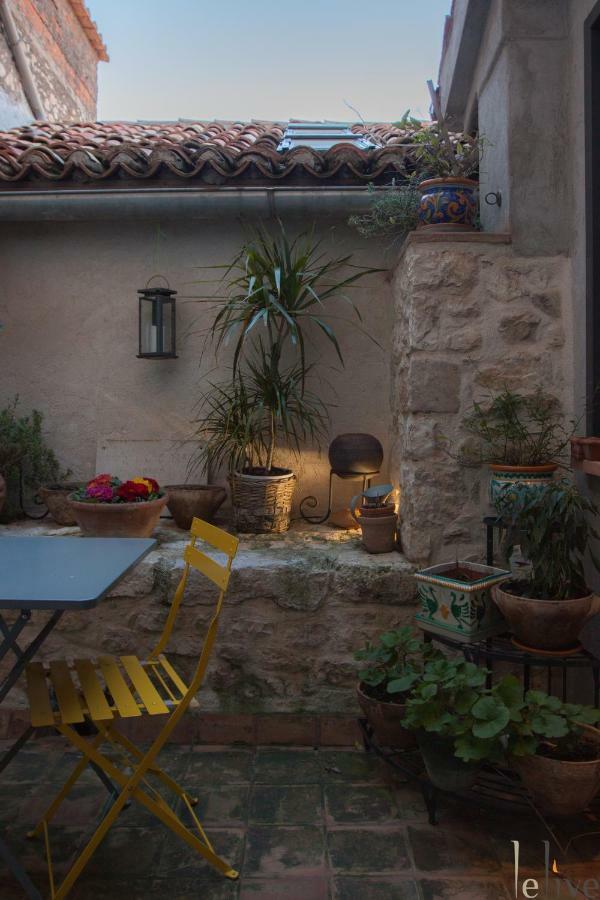 Lelive Bed And Breakfast Sermoneta Kültér fotó